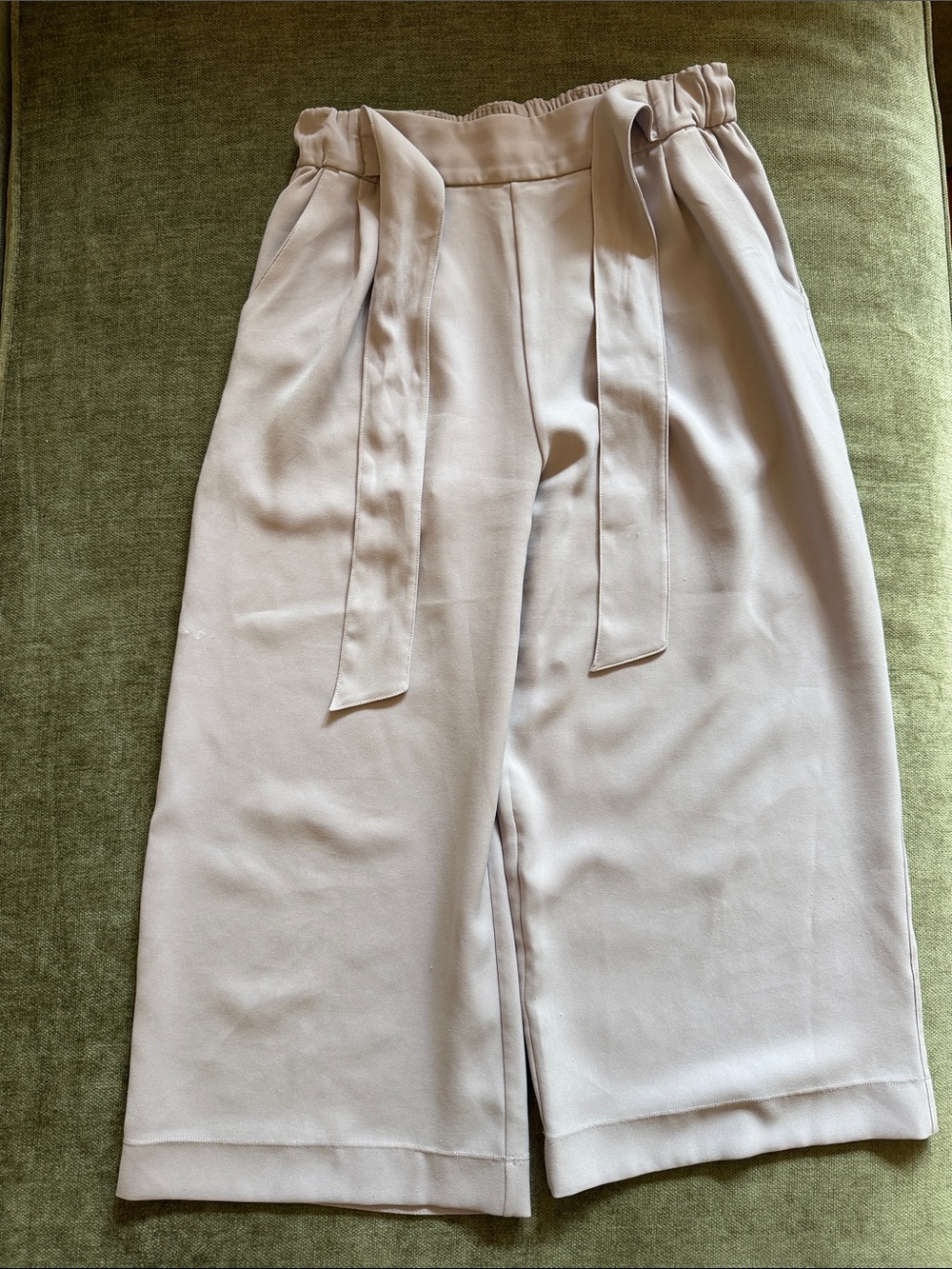 lululemon athletica Wide-Leg Paperbag Pants in Light Taupe